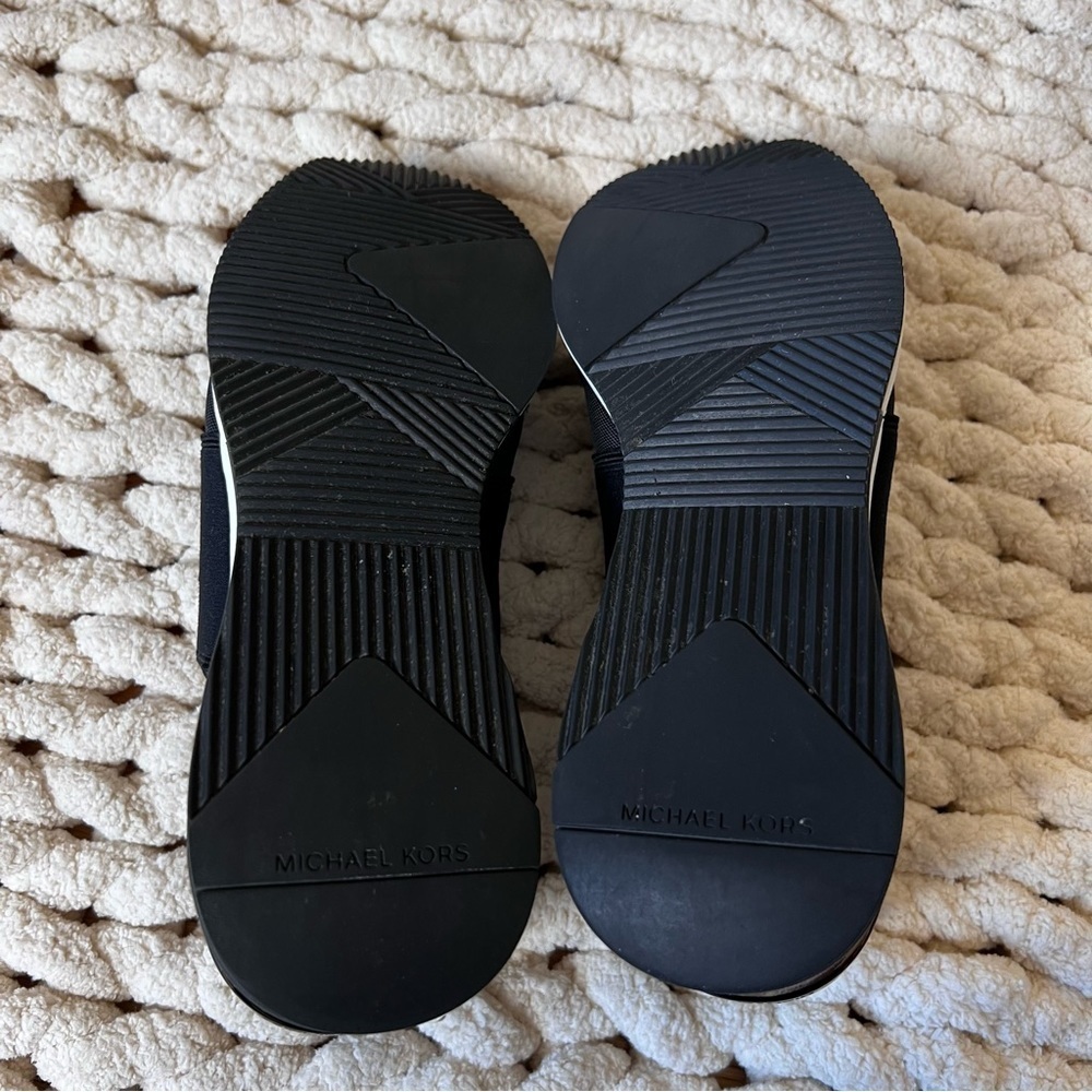 Michael Kors fashion sneakers 9.5 - Picture 13 of 16